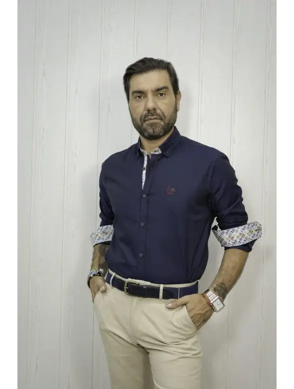 CAMISA BASICA LA  VESPITA